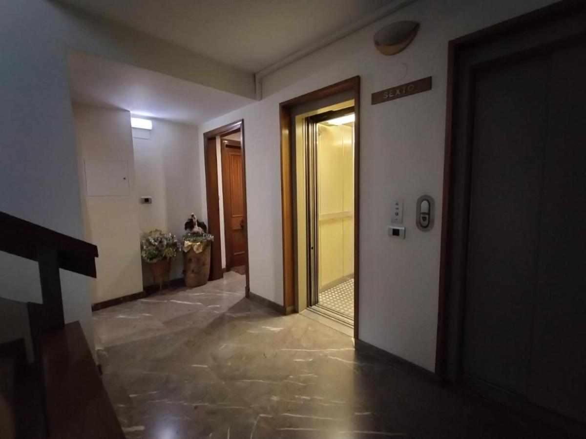 Apartamenticos Plaza Del Pilar III Zaragoza Eksteriør bilde